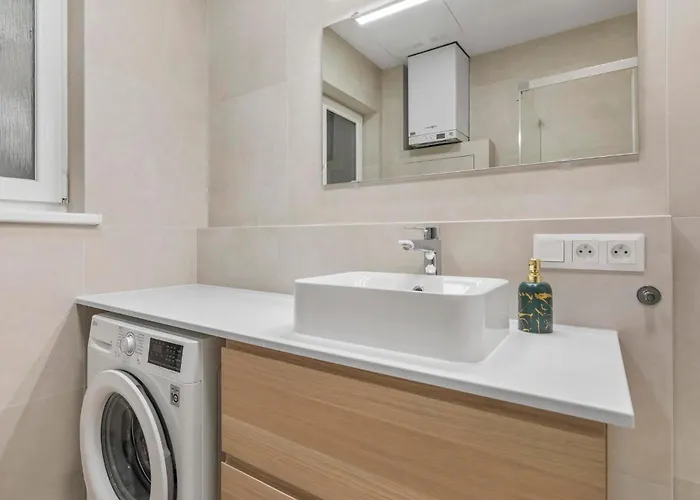 The Capital Retreat *