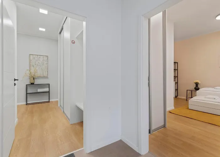 The Capital Retreat * براتسيلافا